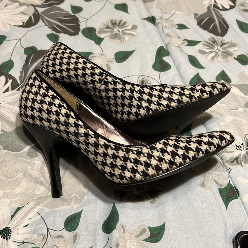 Rampage herringbone fabric heel size 7